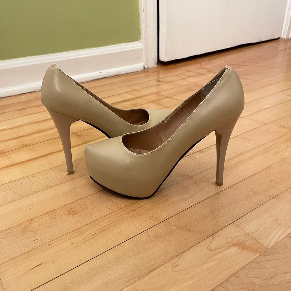 Nude platform stilletos